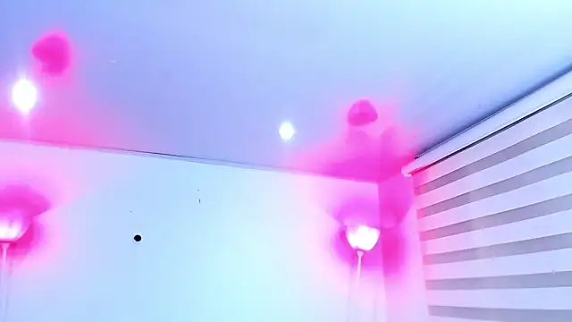 Snapshot of lina_bedoya_ chatting on January 18, 2025, 2:44 pm lina bedoya online show from January 18, 2025, 2:44 pm