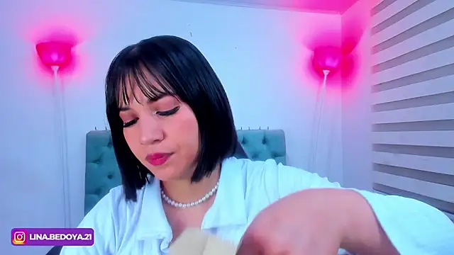 Snapshot of lina_bedoya_ chatting on January 23, 2025, 11:37 am lina bedoya online show from January 23, 2025, 11:37 am