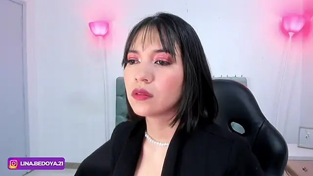 Snapshot of lina_bedoya_ chatting on February 4, 2025, 11:38 am lina bedoya online show from February 4, 2025, 11:38 am