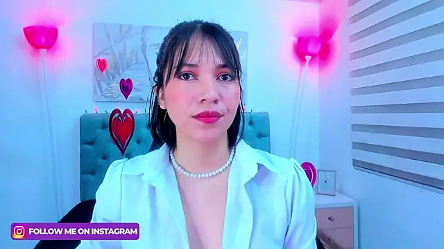 Snapshot of lina_bedoya_ chatting on February 12, 2025, 12:01 pm lina bedoya online show from February 12, 2025, 12:01 pm