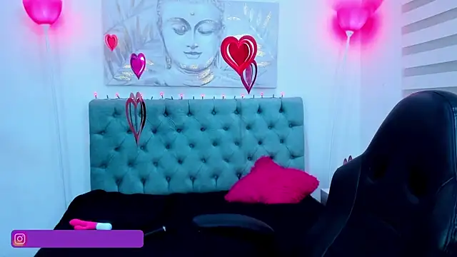 Snapshot of lina_bedoya_ chatting on February 12, 2025, 3:05 pm lina bedoya online show from February 12, 2025, 3:05 pm