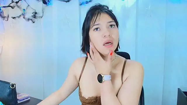 Snapshot of lina_bedoya_ chatting on October 28, 2025, 11:25 am lina bedoya online show from October 28, 2025, 11:25 am