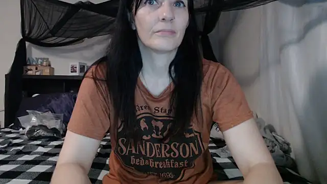 CrystalLakeXO online show from July 25, 2026, 6:55 am