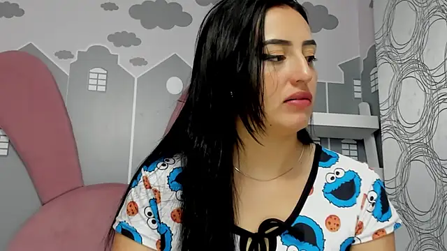 Snapshot of Lesly_sexy4u chatting on March 20, 2025, 4:07 am Lesly sexy4u online show from March 20, 2025, 4:07 am