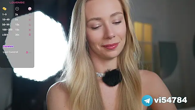 Vika54784 online show from January 24, 2025, 8:11 pm