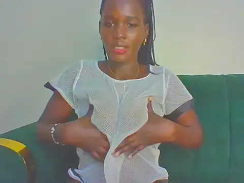 Snapshot of cutesmiling chatting on May 12, 2026, 12:24 pm cutesmiling online show from May 12, 2026, 12:24 pm