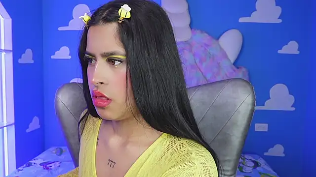 miss romyna online show from November 26, 2025, 11:00 am