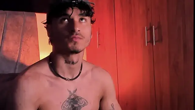 Thomas Fit1 online show from September 21, 2025, 2:02 am