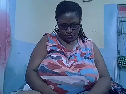 sexy bigboobss online show from September 16, 2025, 7:20 am