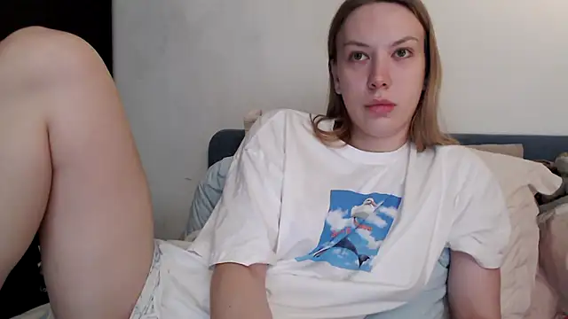 Snapshot of Scarlettford chatting on October 29, 2025, 3:03 pm Scarlettford online show from October 29, 2025, 3:03 pm