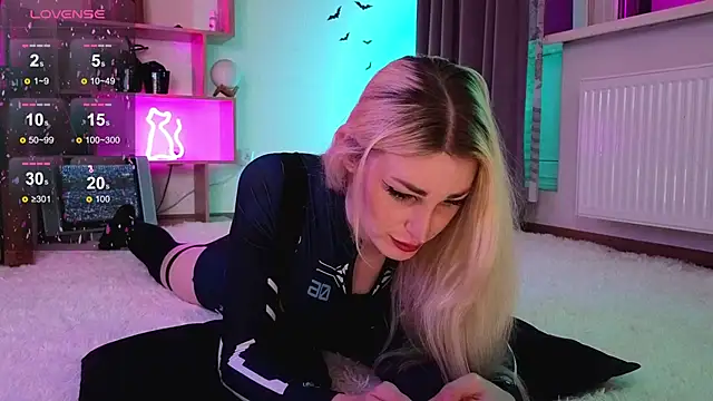 Snapshot of Inchcaser_ chatting on October 26, 2025, 7:31 pm Inchcaser online show from October 26, 2025, 7:31 pm