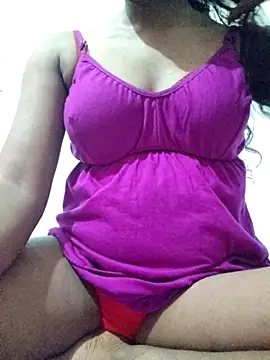 rituporna2004 online show from September 13, 2025, 4:45 am