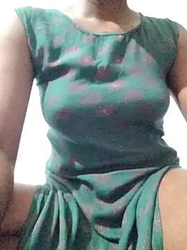 rituporna2004 online show from November 23, 2025, 1:27 am