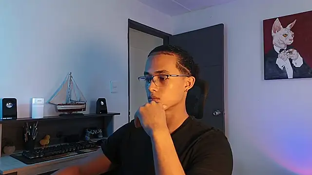 alejo x3 online show from October 29, 2025, 9:05 pm