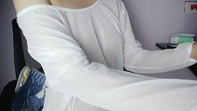 Snapshot of Baenee chatting on March 2, 2025, 5:25 pm Baenee online show from March 2, 2025, 5:25 pm