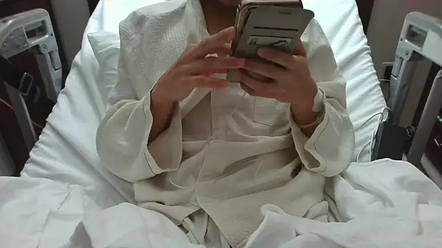 Snapshot of matu050556 chatting on December 20, 2025, 10:22 am matu050556 online show from December 20, 2025, 10:22 am