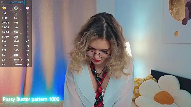 KimberliDean online show from December 9, 2024, 7:17 am