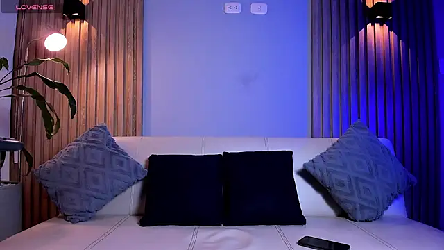 Snapshot of SymonPrince chatting on September 18, 2025, 11:51 pm SymonPrince online show from September 18, 2025, 11:51 pm