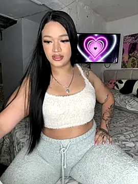 Snapshot of GemaGranadoss chatting on October 10, 2025, 11:04 pm GemaGranadoss online show from October 10, 2025, 11:04 pm