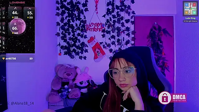 Alana Pherson online show from December 28, 2024, 8:16 am