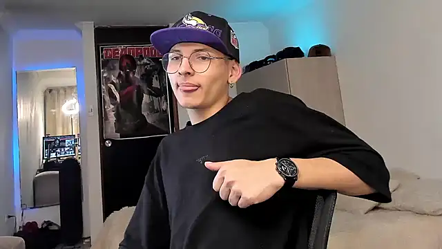 a lejandro 0 8 online show from December 21, 2024, 5:25 am