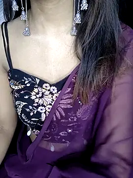 Leeeezzzz roy online show from April 3, 2026, 6:50 pm