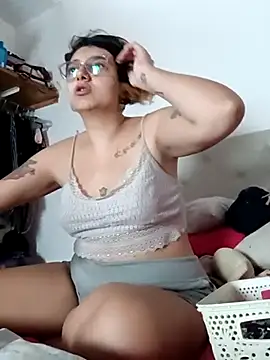 ConeNella online show from March 12, 2025, 3:18 pm