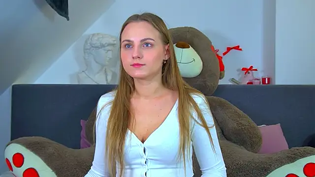 Snapshot of MelissaMelrey chatting on October 22, 2025, 10:04 am MelissaMelrey online show from October 22, 2025, 10:04 am