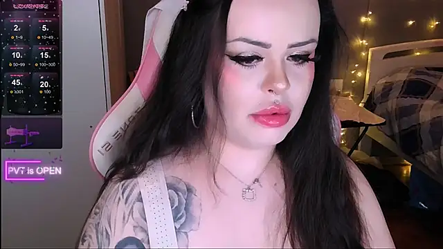 Snapshot of og_maddison chatting on April 15, 2026, 5:42 pm og maddison online show from April 15, 2026, 5:42 pm