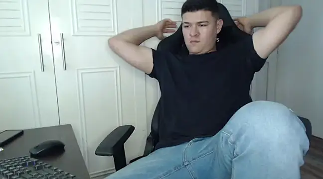 Plug Control online show from January 14, 2025, 7:00 pm