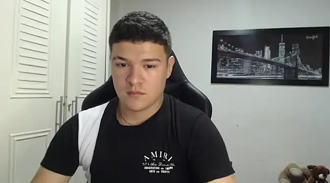 Plug Control online show from January 17, 2025, 10:45 pm