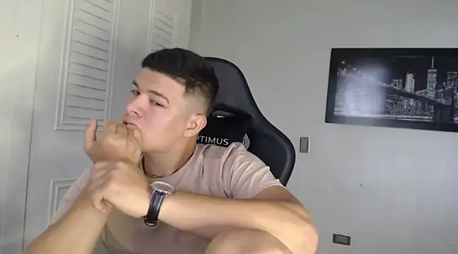 Plug Control online show from January 21, 2025, 9:57 pm