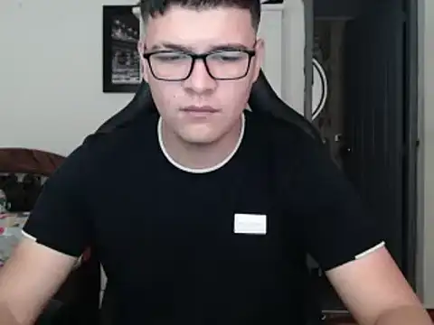 Plug Control online show from March 21, 2025, 1:56 pm