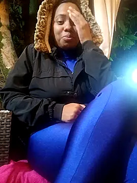 lia mariana online show from March 28, 2026, 3:28 am