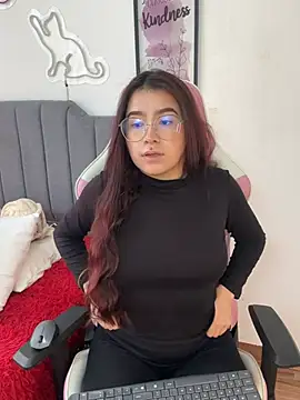 Amy joones online show from February 27, 2026, 12:27 pm