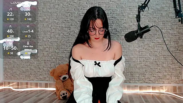 Snapshot of emma_unu chatting on June 21, 2026, 2:47 am emma unu online show from June 21, 2026, 2:47 am