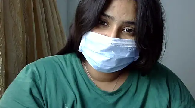 cutelady65 online show from December 4, 2024, 5:55 pm