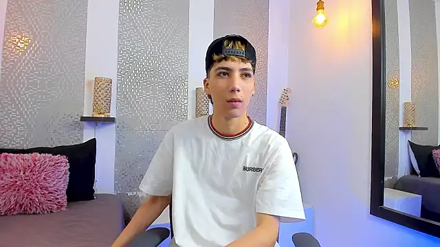 Nikolay Gregori online show from January 21, 2025, 4:10 am