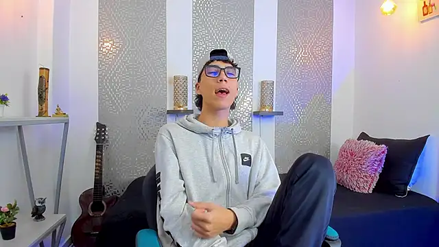 Nikolay Gregori online show from February 17, 2025, 4:09 am