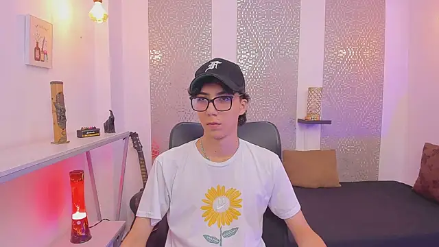 Nikolay Gregori online show from October 15, 2025, 4:12 am