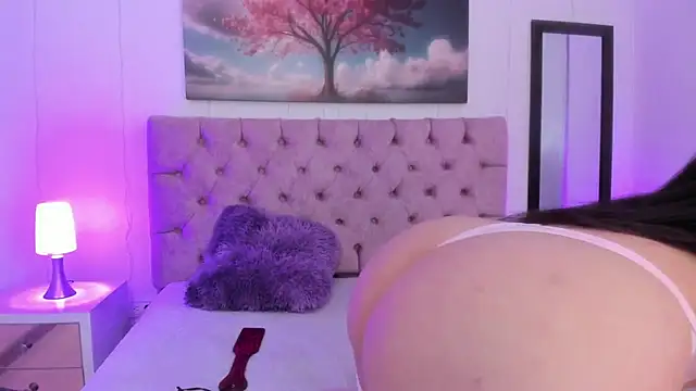 Snapshot of Julianaa_Castro_ chatting on January 20, 2025, 11:56 am Julianaa Castro online show from January 20, 2025, 11:56 am