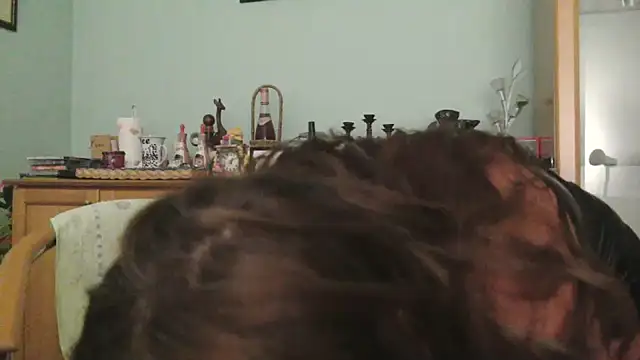 fragrance72 online show from September 11, 2025, 10:10 pm