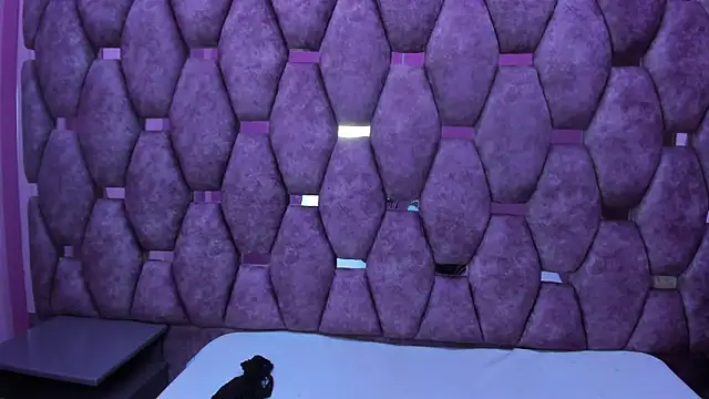 AlaSmith online show from October 12, 2025, 2:32 am