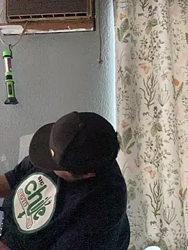 Miguel16i online show from March 5, 2025, 9:59 pm