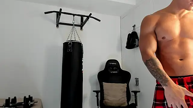 dan01  online show from September 29, 2025, 7:35 am