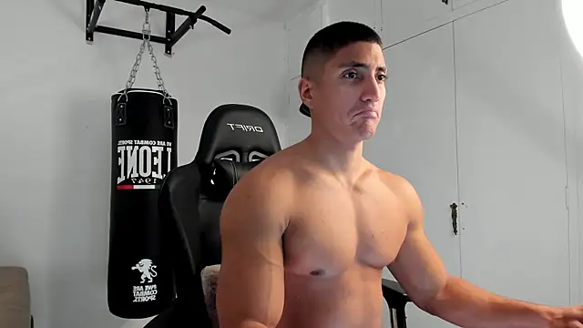 dan01  online show from November 20, 2025, 1:55 pm