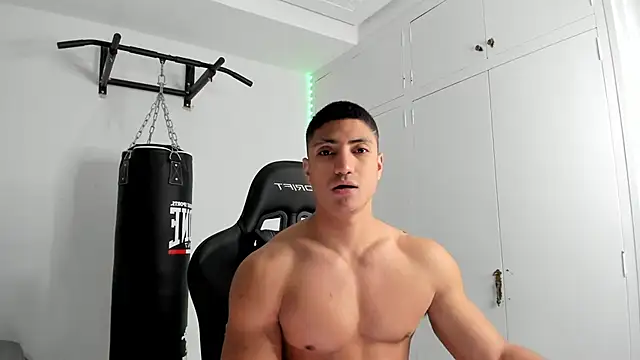 dan01  online show from April 8, 2026, 6:02 am