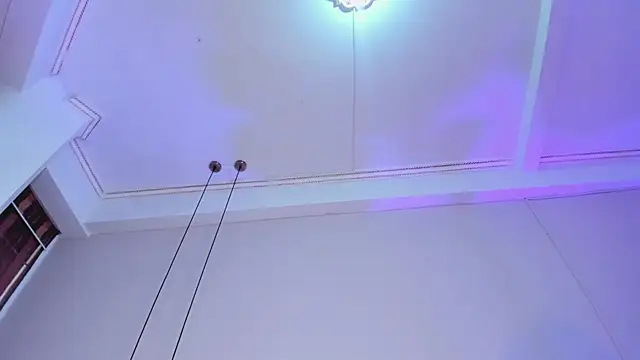 Snapshot of SiennaVidaal chatting on February 10, 2025, 9:15 pm SiennaVidaal online show from February 10, 2025, 9:15 pm