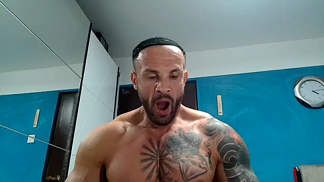 Magnificmuscles89 online show from September 30, 2025, 1:16 pm