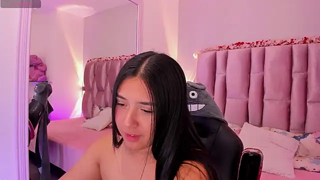 NikyBrookss online show from October 7, 2025, 12:24 pm